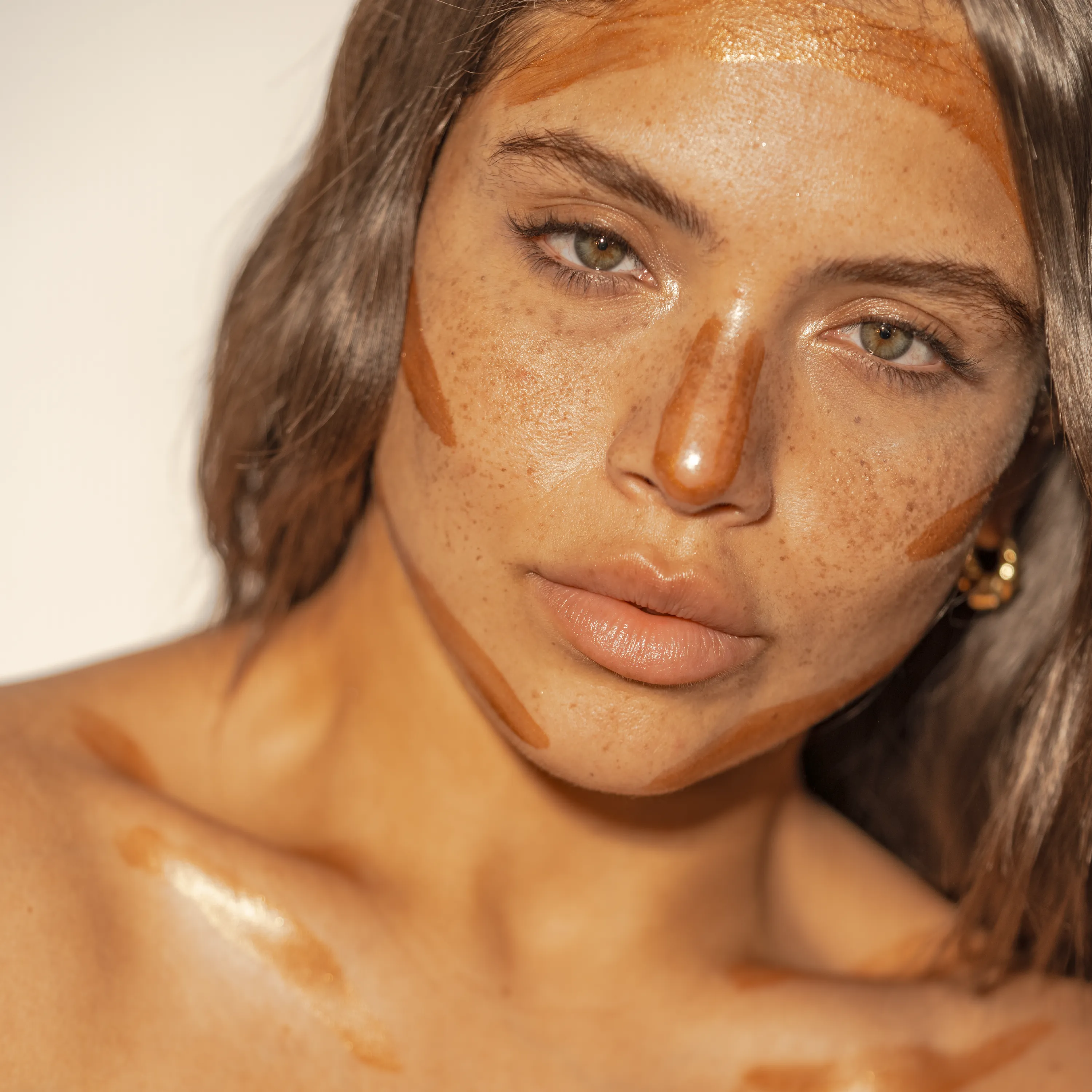 Contour Self-Tanning Sculpt   Glow