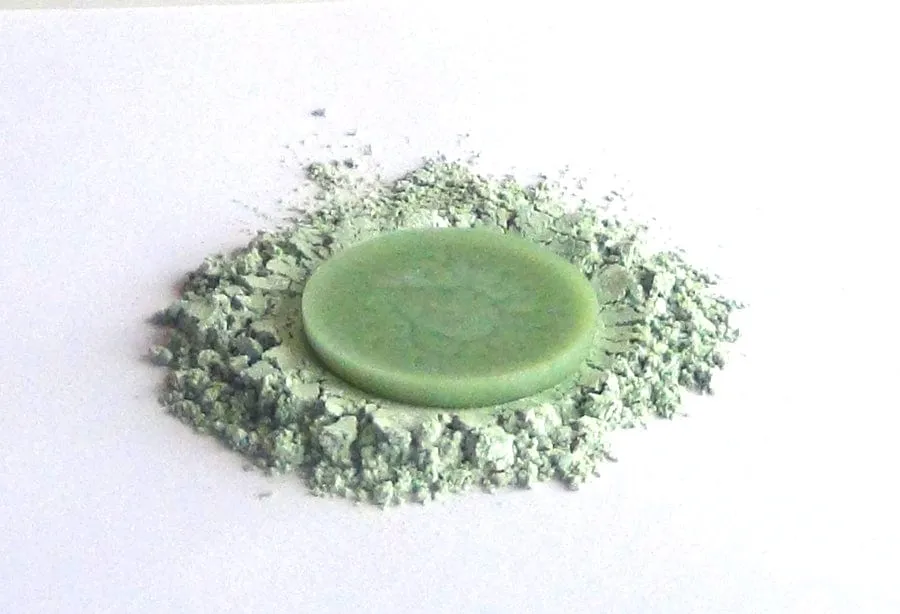 Pale Mint Green Pearl Pigment - 10gms